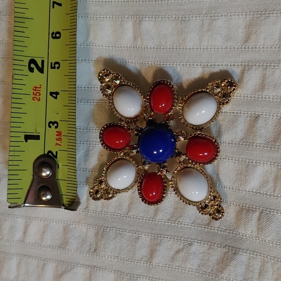 Vintage Signed Sarah Coventry Americana Brooch - Picture 6 of 6